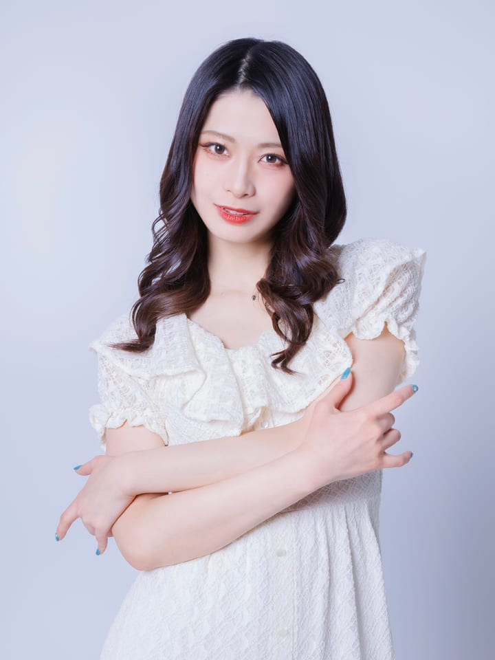 真辺彩加 宣材写真